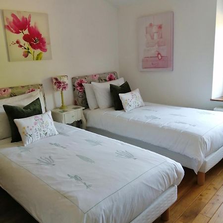 Bed and Breakfast Le Grand Chemin De La Vie Montcaret Exterior foto