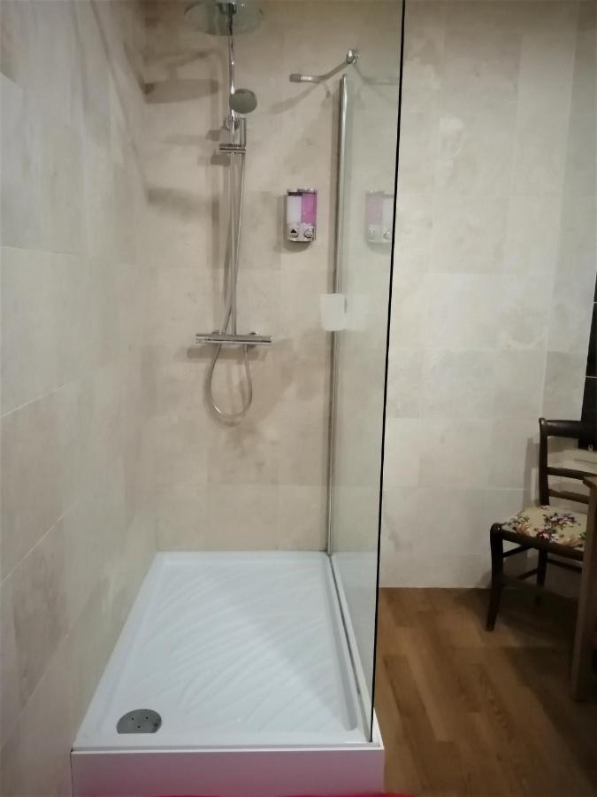 Bed and Breakfast Le Grand Chemin De La Vie Montcaret Exterior foto