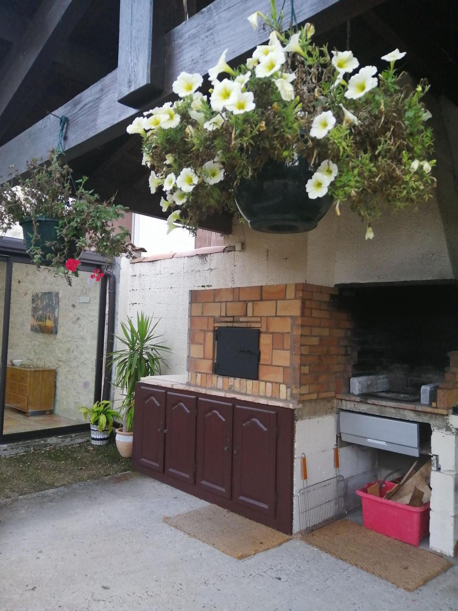 Bed and Breakfast Le Grand Chemin De La Vie Montcaret Exterior foto
